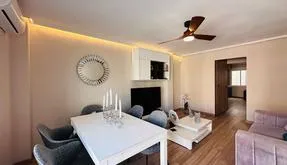 102m2 Apartment, 3 Bedrooms by the Beach, Terrace, and Elevator - photo 2