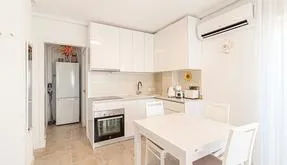 Great Opportunity! Stunning Duplex Penthouse with Panoramic Views of the Sea, Torrevieja & the Pink Lake - photo 3