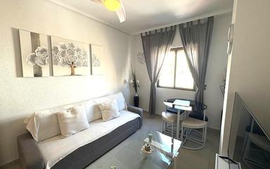 Comprar un Piso en Torrevieja, España. Zona de la  Centro, 2 dormitorios, 53 m²