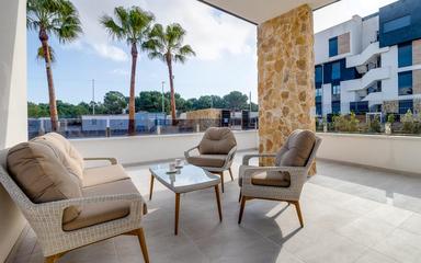 Comprar una vivienda en Torrevieja, España. Zona de la  La Siesta, 2 dormitorios, 110 m²