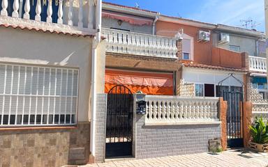 Buy an Bungalow in Spain, Torrevieja. El limonar area, 3 bedrooms, 105 m²