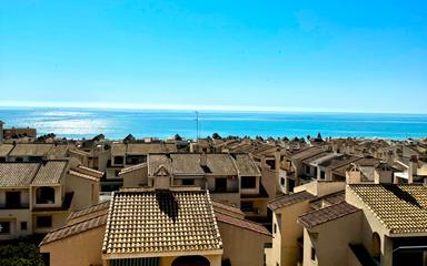 Buy an Penthouse in Guardamar del Segura, Spain. Pueblo area, 2 bedrooms, 298 m²