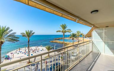 Comprar una vivienda en Torrevieja, España. Zona de la  Playa del Cura, 4 dormitorios, 109 m²
