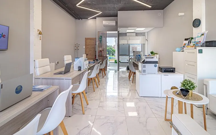 Modern office in La Mata, CC./ Parquemar, top floor, 52 m²