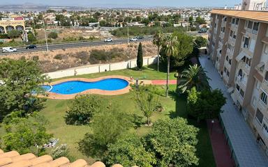 Torrevieja bienes raíces, Piso en venta. Zona de la  Centro, 2 dormitorios, 62 m²