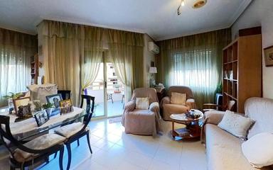 Buy an Apartment in Torrevieja, Spain. Centro area, 3 bedrooms, 125 m²