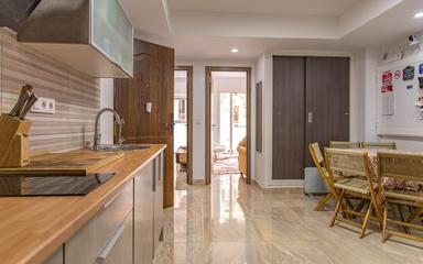 Bienes raíces en España, Torrevieja. Zona de la  torrevieja, 4 dormitorios, 100 m²