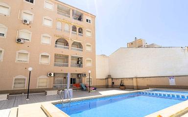Property in Torrevieja. Playa de los Locos area, 2 bedrooms, 60 m²