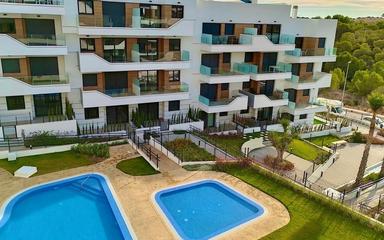 Orihuela Costa, España. Bienes raíces. Zona de la  Las Filipinas, 2 dormitorios, 77 m²