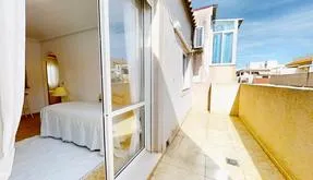 Buy an Penthouse in Spain, Torrevieja. torrevieja area, 2 bedrooms, 70 m2 - photo 4