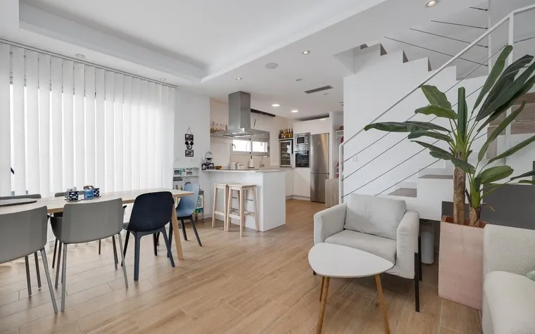 Buy property in Torrevieja, Spain. Los Frutales area, 3 bedrooms, 120 m2