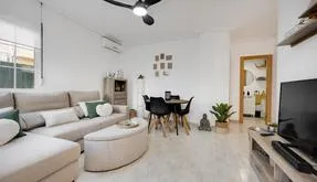 Torrevieja bienes raíces, Bungalow en venta. Zona de la  Torreblanca, 2 dormitorios, 50 m2 - photo 3