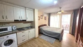 Studio for sale in Torrevieja, Spain. Playa del cura area, 32 m2 - photo 2