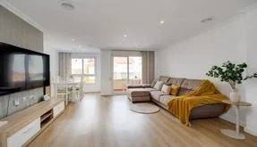 Real estate in Spain, Torrevieja. Centro area, 3 bedrooms, 135 m2 - photo 2