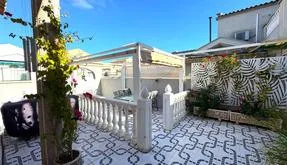 Property in Torrevieja. Carrefour area, 2 bedrooms, 51 m2 - photo 4