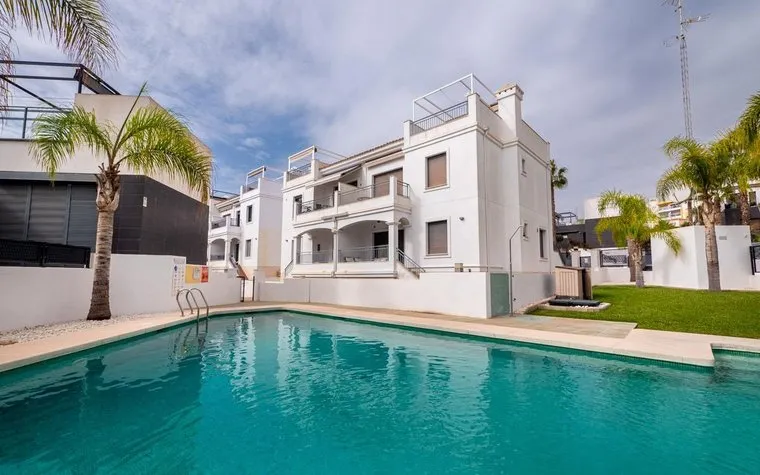 Propiedades en Orihuela Costa. Zona de la  Villamartín-Las Filipinas, 2 dormitorios, 55 m2