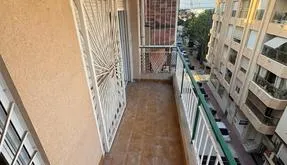 Comprar un Piso en España, Torrevieja. Zona de la  Centro, 3 dormitorios, 126 m² - photo 2