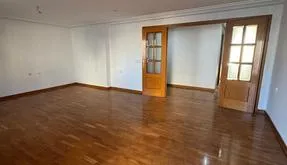 Comprar un Piso en España, Torrevieja. Zona de la  Centro, 3 dormitorios, 126 m² - photo 5