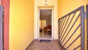 Guardamar del Segura real estate, Bungalow for sale. Carrer Carcaixent area, 3 bedrooms, 168 m² - photo 3