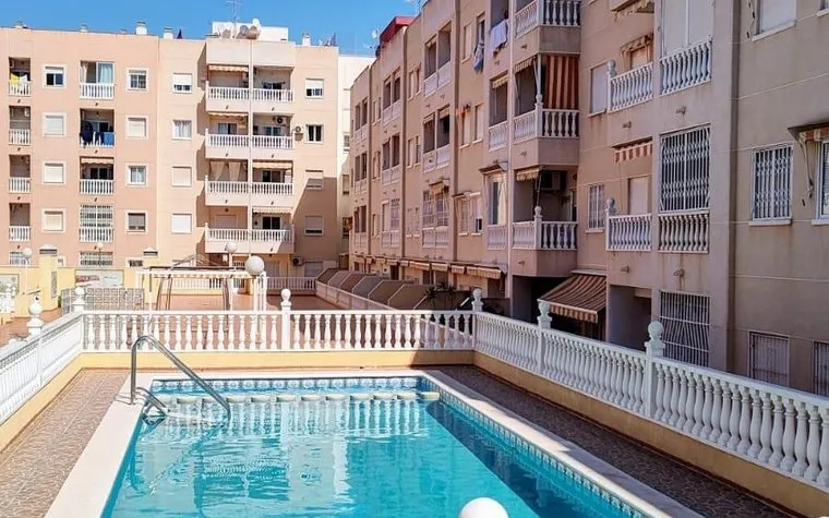 Real estate Torrevieja, Apartment for sale. Playa de los Locos area, 2 bedrooms, 58 m²