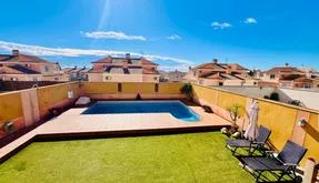 Town house for sale in Torrevieja, Spain. Aguas Nuevas area, 4 bedrooms, 250 m² - photo 2