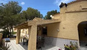 Buy an Town house in Orihuela Costa, Spain. Las Filipinas area, 6 bedrooms, 248 m² - photo 4