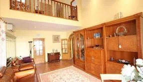 Property in Orihuela Costa. Playa Flamenca area, 4 bedrooms, 172 m² - photo 5