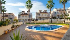 Bungalow in Orihuela Costa, Spain. Las Filipinas area, 2 bedrooms, 79 m² - photo 3