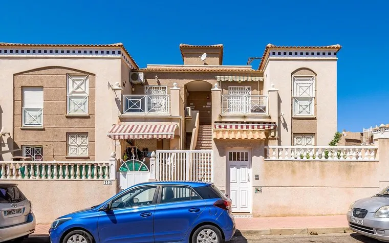 Comprar una propiedad en Torrevieja, España. Zona de la  Aguas Nuevas, 2 dormitorios, 61 m²