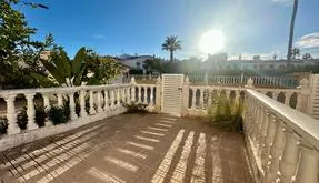 Torrevieja real estate, Bungalow for sale. Torreblanca area, 4 bedrooms, 100 m² - photo 4