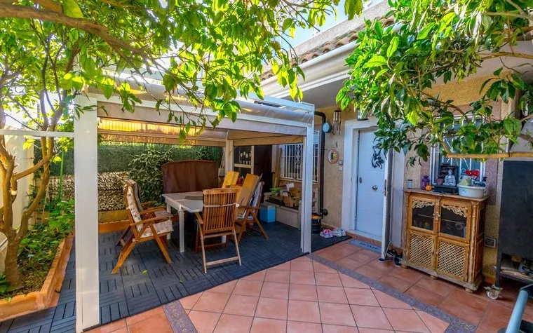 Torrevieja, Spain. Buy an Bungalow . Aguas nuevas 2 area, 3 bedrooms, 111 m²