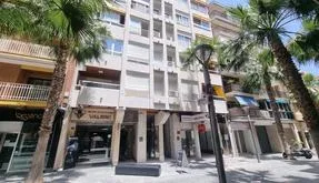 Torrevieja, bienes raíces. Zona de la  Centro, 4 dormitorios, 120 m² - photo 2