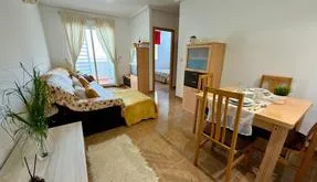 Comprar una vivienda en Torrevieja, España. Zona de la  El Molino, 2 dormitorios, 74 m² - photo 2