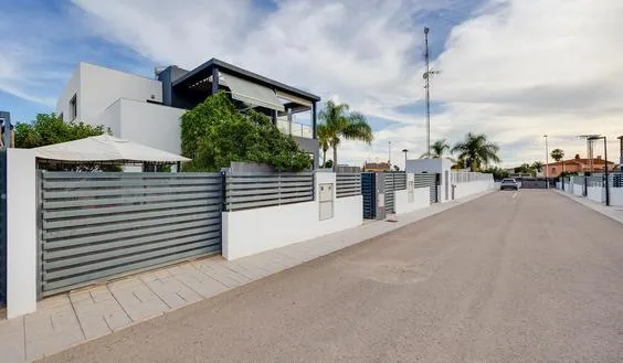 Продажа Таунхаус в Торревьеха, Испания. Район Los Frutales, 3 спальни, 89 m² - photo 1