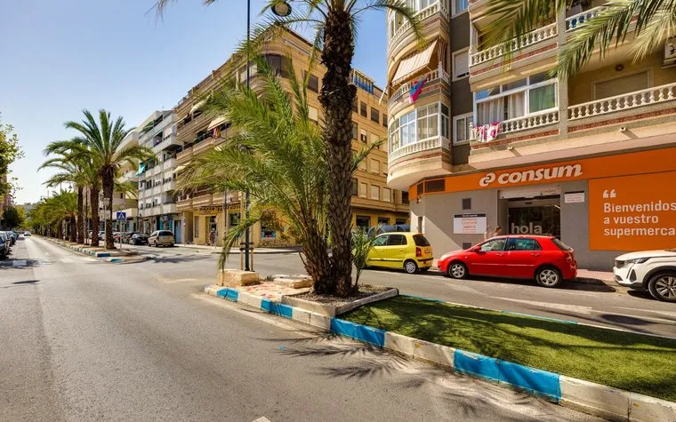 Bienes raíces Torrevieja, Piso en venta. Zona de la  Playa del Cura, 3 dormitorios, 102 m²