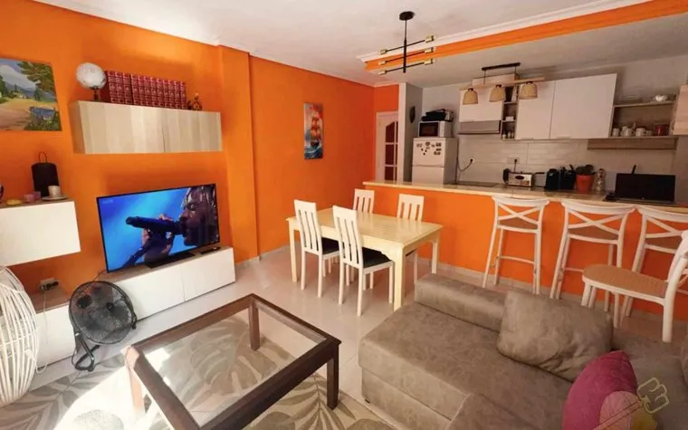Apartment in Torrevieja, Spain. Playa del Cura area, 2 bedrooms, 100 m²