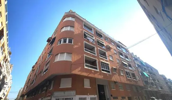 Buy property in Torrevieja, Spain. Playa del Cura area, 2 bedrooms, 76 m² - photo 1