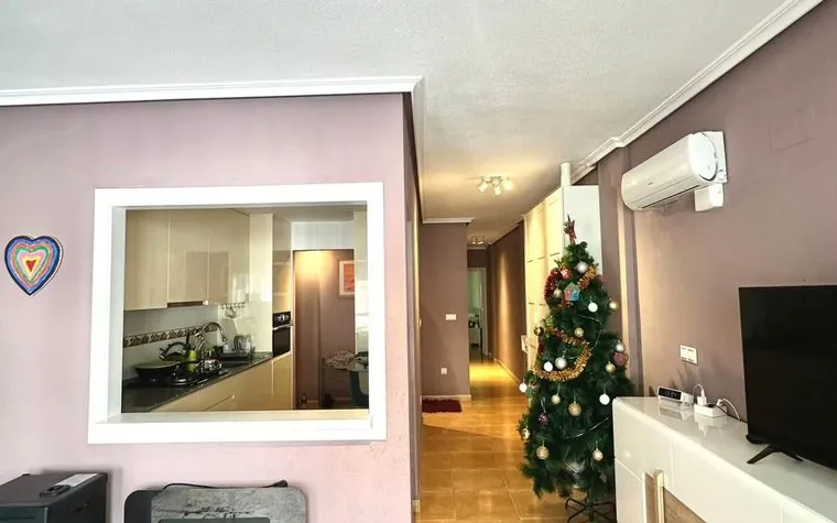 Comprar una propiedad en Torrevieja, España. Zona de la  Parque de las Naciones, 2 dormitorios, 80 m²