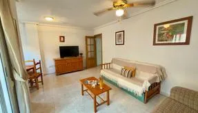 Property in Torrevieja. Centro area, 2 bedrooms, 65 m² - photo 5