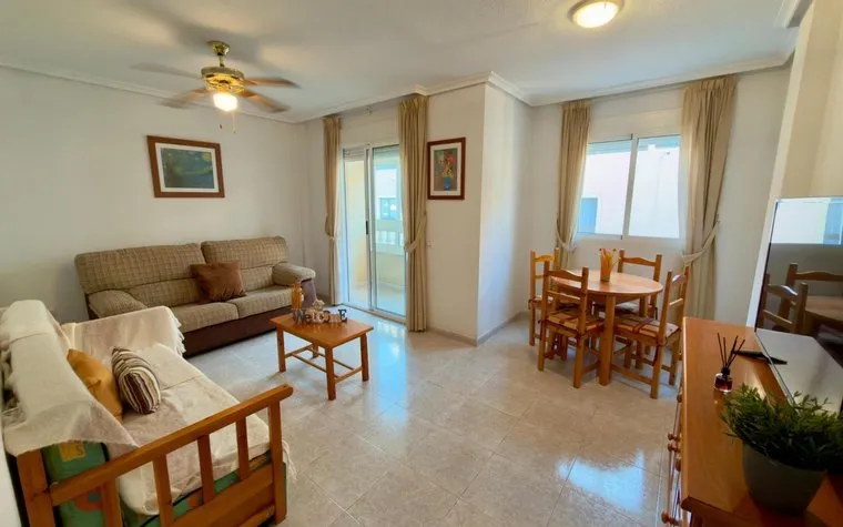 Property in Torrevieja. Centro area, 2 bedrooms, 65 m²