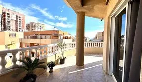 Real estate Torrevieja, Penthouse for sale. Centro area, 1 bedroom, 67 m² - photo 3