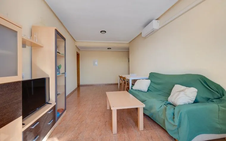 Torrevieja, bienes raíces. Zona de la  El Molino, 2 dormitorios, 84 m²