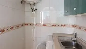 Property in Torrevieja. Centro area, 2 bedrooms, 60 m² - photo 5