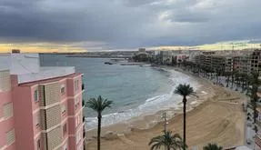Property in Torrevieja. Playa del Cura area, 3 bedrooms, 91 m² - photo 2