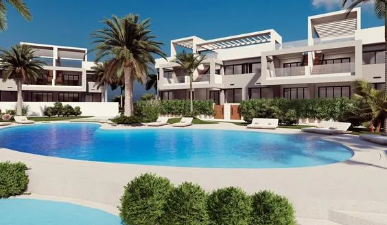 Bungalow in Torrevieja, Spain. Los Balcones area, 2 bedrooms, 131 m² - photo 1