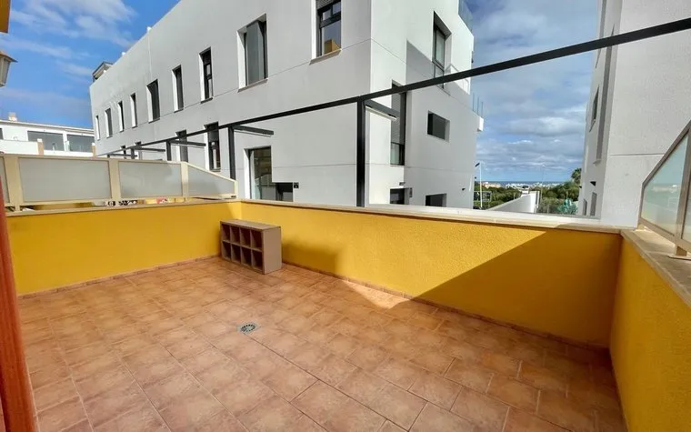 Bungalow for sale in Guardamar del Segura, Spain. Los secanos area, 3 bedrooms, 140 m²