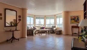 Купить квартиру в Испании, Торревьеха. Район torrevieja, 5 спален, 213 m² - photo 3