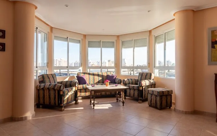 Купить квартиру в Испании, Торревьеха. Район torrevieja, 5 спален, 213 m²