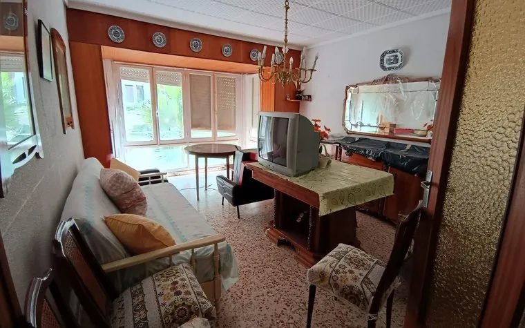 Torrevieja real estate, Town house for sale. torrevieja area, 8 bedrooms, 550 m²