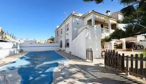 Buy real estate in Orihuela Costa, Spain. Campoamor area, 7 bedrooms, 212 m² - photo 4
